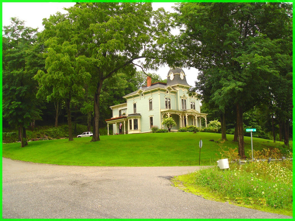 Silas Griffith Inn / Vermont, USA / August 6th 2008. - With no electric wires / Sans fils électriques