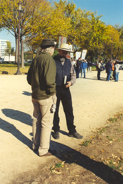 04.08.Rally.GAMOW.WDC.2November2002