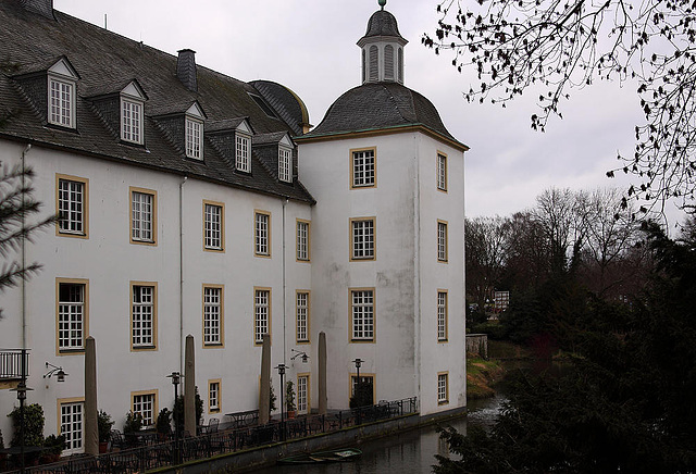 20110206 9594RAw [D~E] Schloss Borbeck, Essen