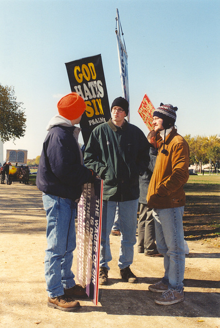 04.20.Rally.GAMOW.WDC.2November2002