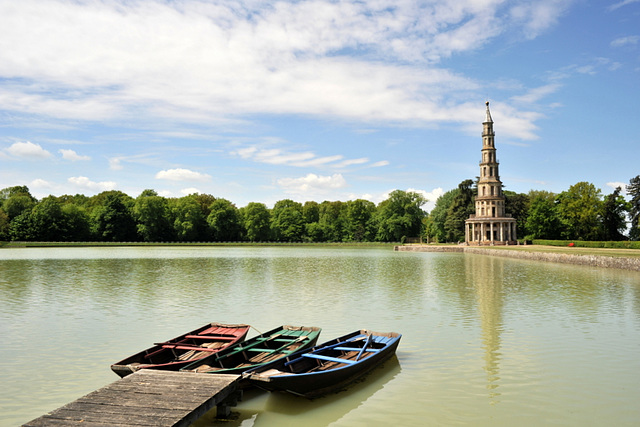 Le bassin et la pagode de Chanteloup à Amboise