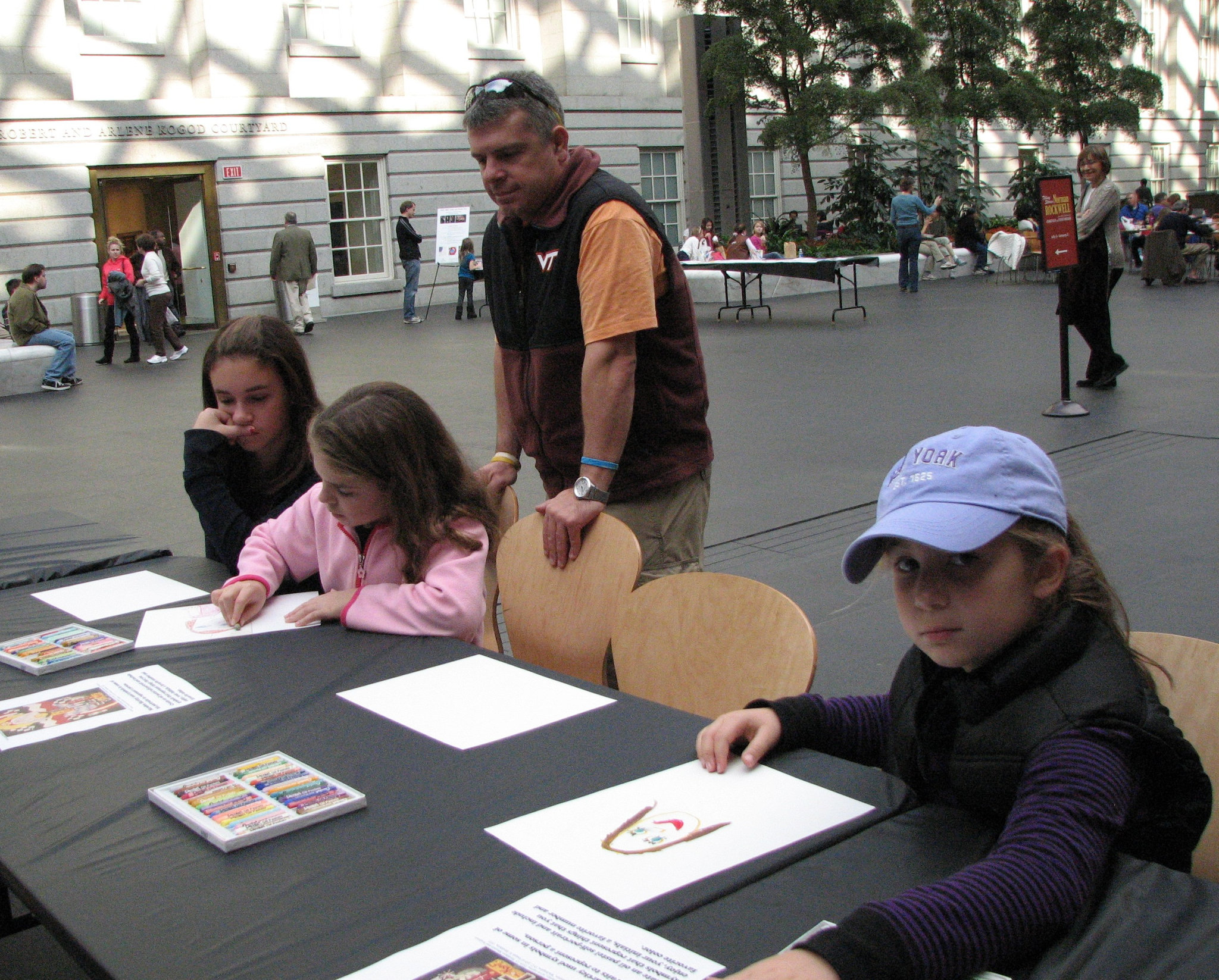 11.FamilyFriendsDay.KogodCourtyard.ReynoldsCenter.WDC.21November2010