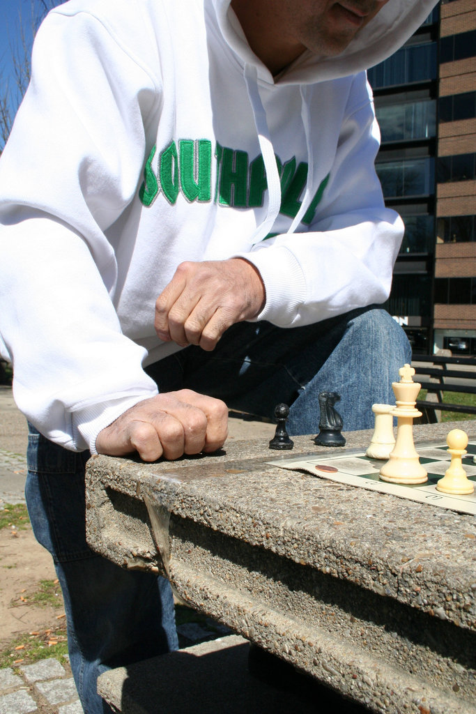 04.Chess.DupontCircle.WDC.18March2006