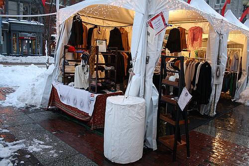 112.DowntownHolidayMarket.7F9.NW.WDC.20December2009