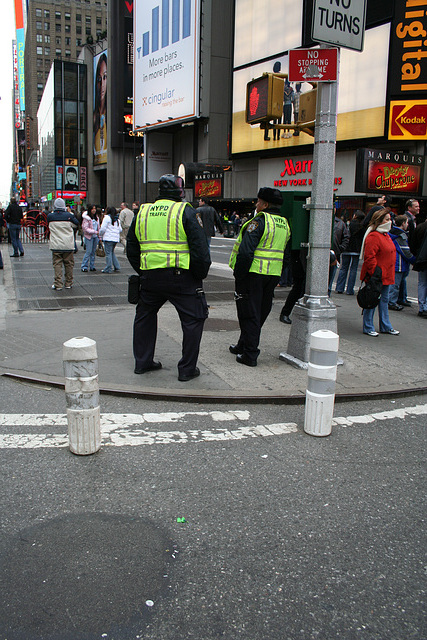 87.TimesSquare.NYC.25March2006