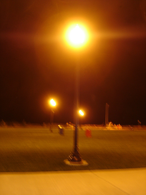 Blurry street lamps / Lampadaires embrouillés - Wildwood, New-Jersey. USA - 19 juillet 2010