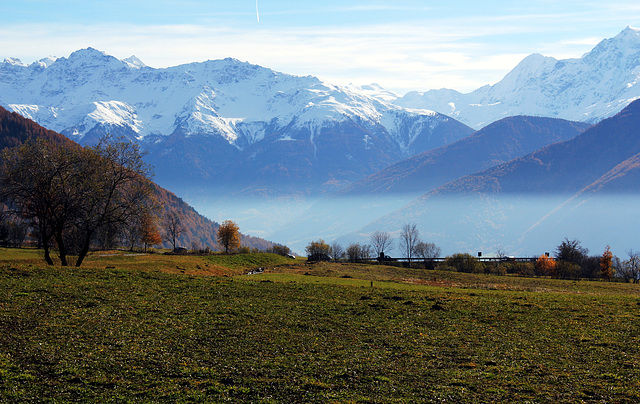 Blick von der Reschenpassstraße auf die Alpen, Südtirol