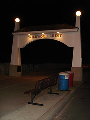 Wildwood Crest entrance / Porte d'entrée sur Wildwood Crest - New-Jersey. USA - 18 juillet 2010 - Avec / With flash