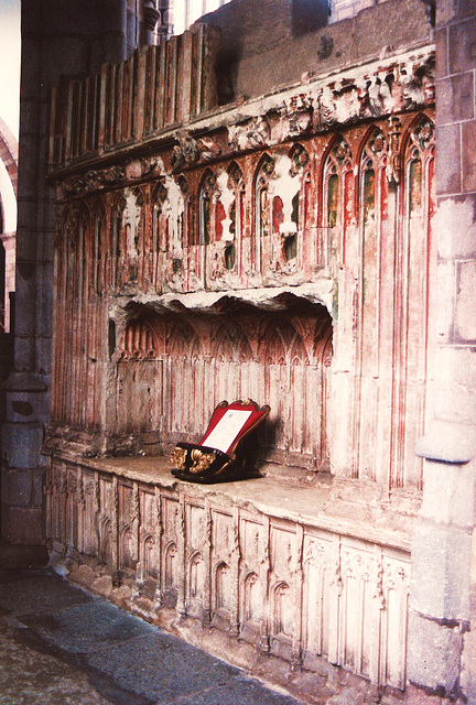 crediton c.1430 tomb