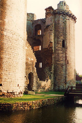 nunney castle 1373