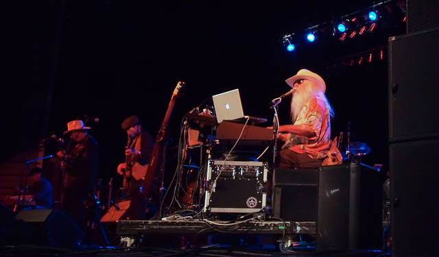 Leon Russell - 01/11/2013