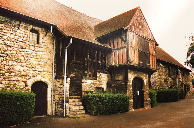 maidstone c.1400 stables