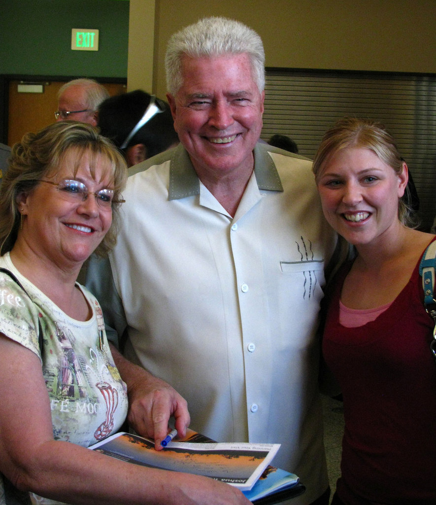 Huell Howser at JTNP 75th Anniversary Reception (2230)