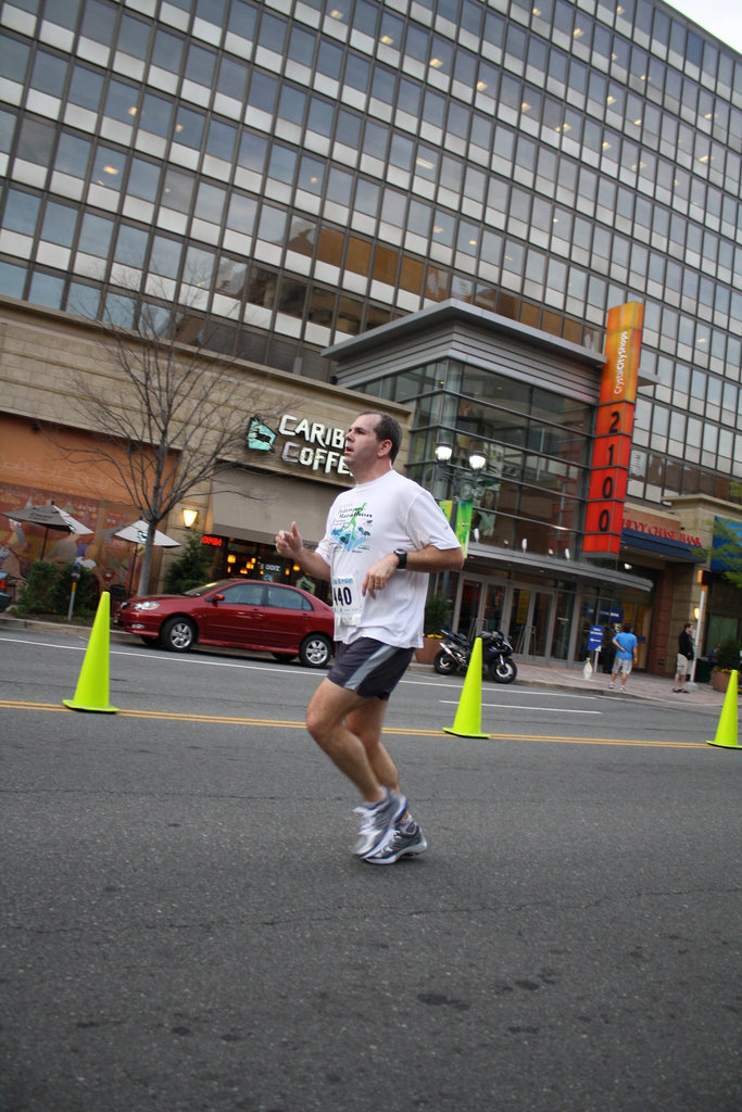 208.TheRace.5KRun.CrystalDrive.ArlingtonVA.2April2010