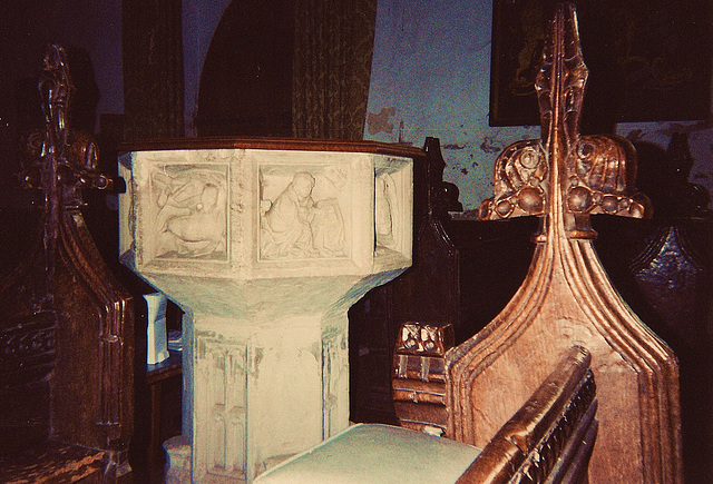 risby font and benches c15