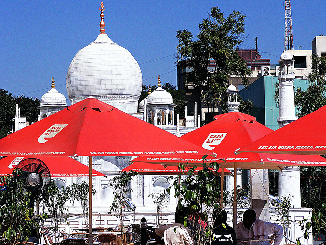 Taj and tables