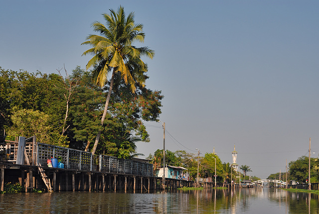 Saen Saeb got an unused canal