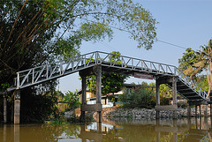 Footbridge along the Khlong