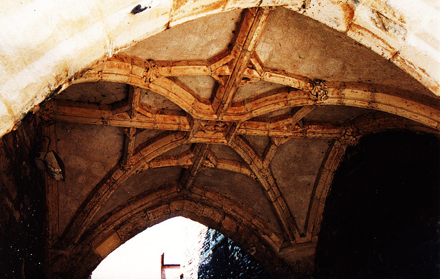 gloucester inner gate c.1430