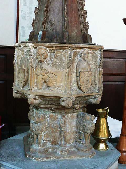 framlingham church font