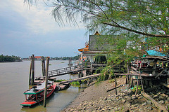 Maekhlong town at the Maenam Mae Khlong river