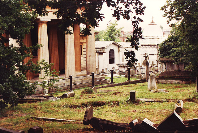 london , norwood cemetery