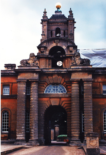 blenheim palace  1705-22 vanbrugh + hawksmoor