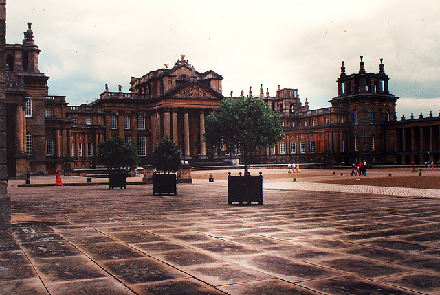 blenheim palace  1705-22 vanbrugh + hawksmoor