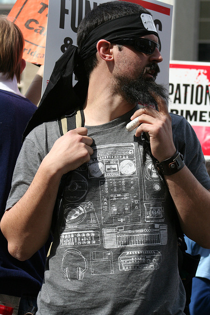 36.Rally2.MarchOnThePentagon.CrystalCity.VA.21March2009