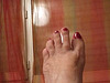 Lilette la Pipelette / Son pied ! Lilette's foot !  Cadeau podoérotique / Podoerotic gift.