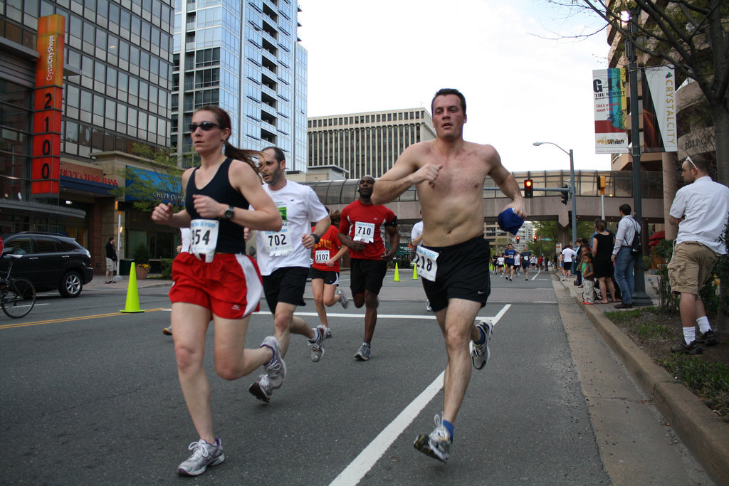 194.TheRace.5KRun.CrystalDrive.ArlingtonVA.2April2010