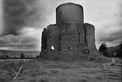 tretower castle 1150-1250