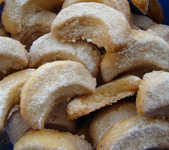 Weihnachtsplätzchen für Mona: Vanillekipferl! :-))