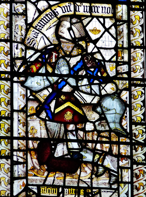 east harling church , norfolk, donor in c15 glass showing william chamberlain wearing a yorkist livery collar