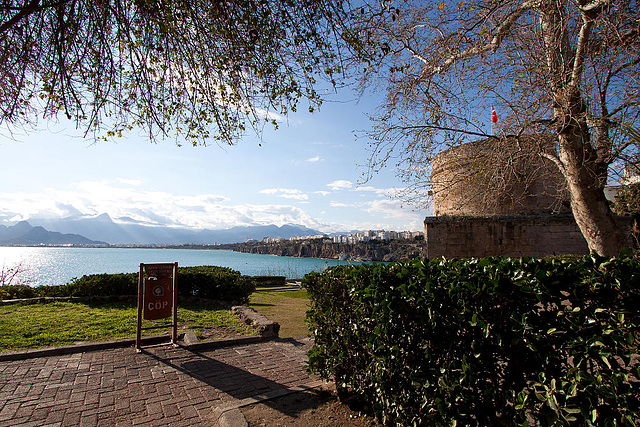 20110228 0032RWfw Antalya Hidirlik Kulesi