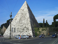 Rom, Cestius Pyramide