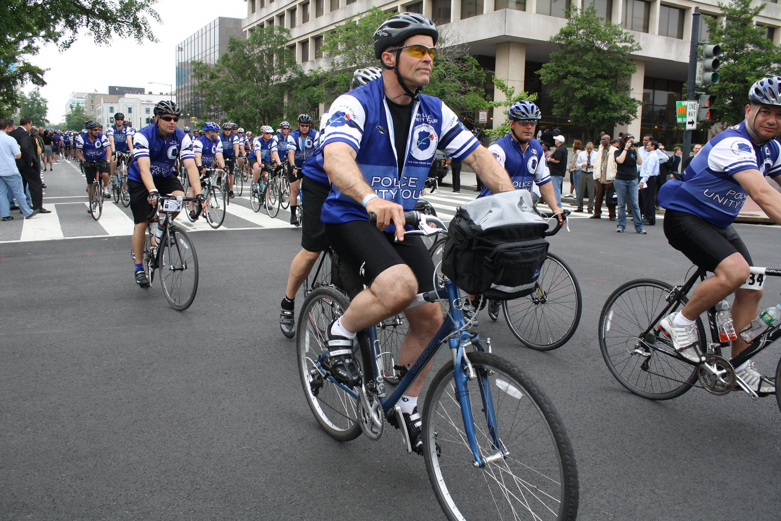 93.BicyclistsArrival.PUT.NLEOM.WDC.12May2010