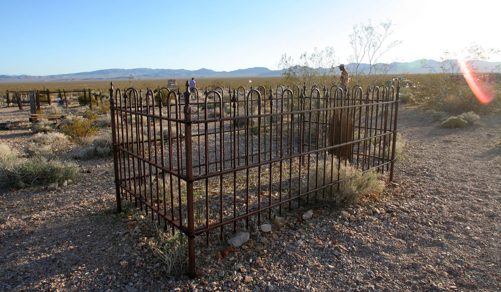 Bullfrog-Rhyolite Cemetery (9618)