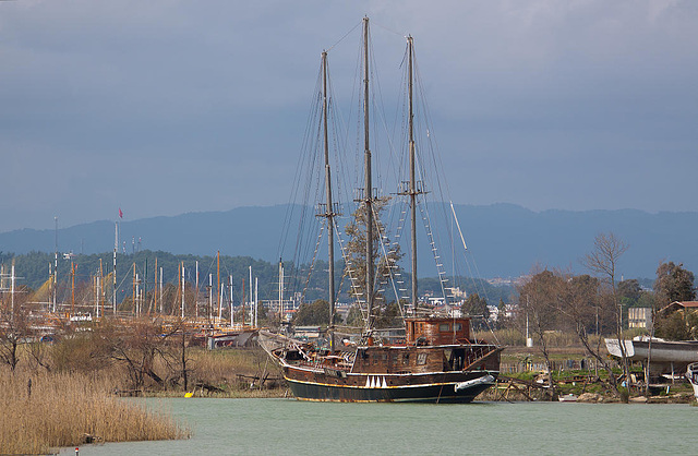 20110227 9900RAfw Bootsfahrt Fluss Manavgat