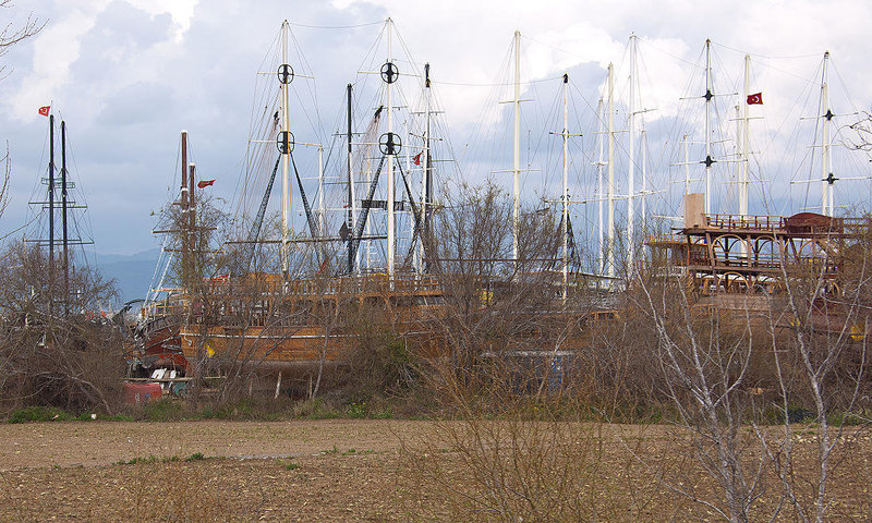 20110227 9895RAw [TR] Bootswerft, Bootsfahrt, Fluss: Manavgat
