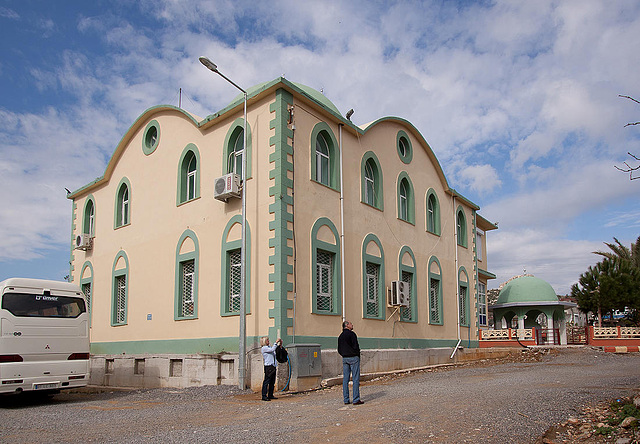 20110227 9864RWfw Dorf Moschee