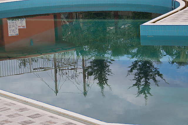 20110227 9848RAw [TR] Manavgat Pool-Spiegelung Club-Side-Coast-Hotel