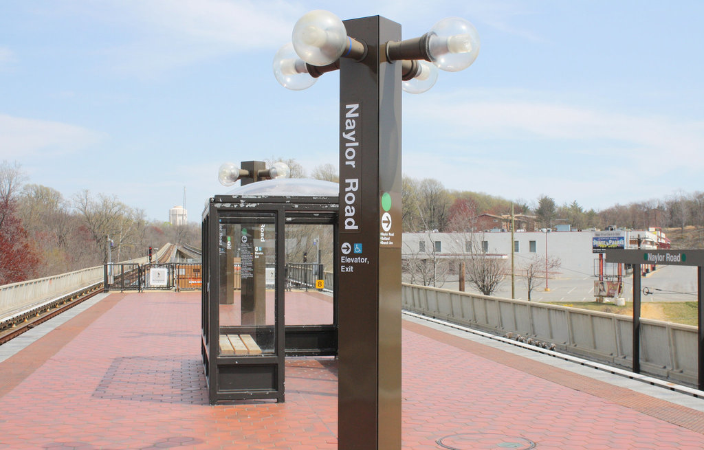 09a.WMATA.NaylorRoad.TempleHills.MD.4April2011