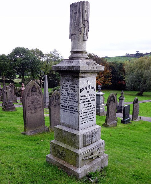 Wallace Hartley's grave (2 of 2).