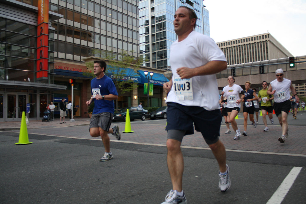 220.TheRace.5KRun.CrystalDrive.ArlingtonVA.2April2010