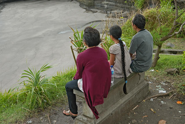 Local visitors have a view to Pura Batu Balong