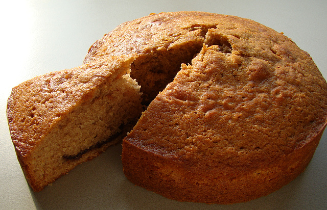 Cinnamon Nutella Cake