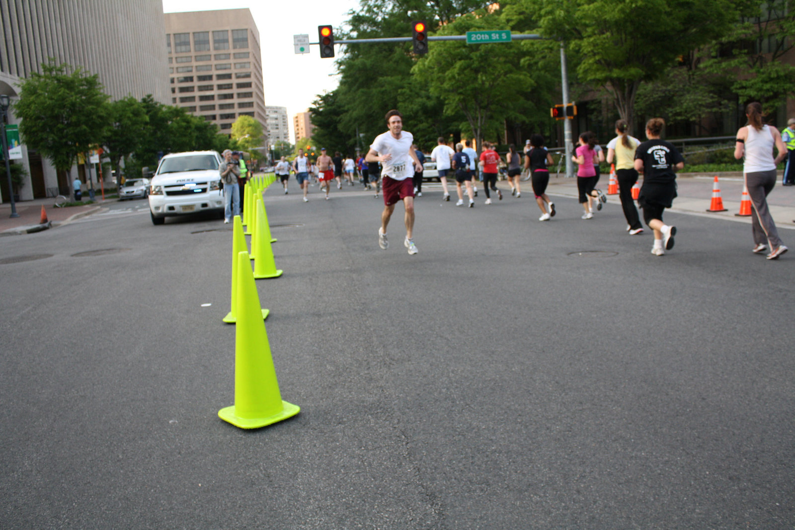 115.TheRace.5KRun.CrystalDrive.ArlingtonVA.23April2010