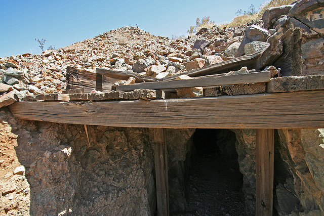 Mine (0065)