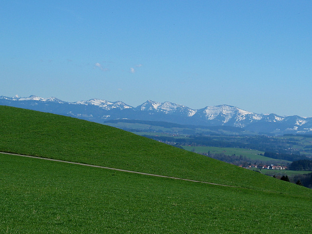 Blick auf die Nagelfluhkette (Allgäu) -                         on black please